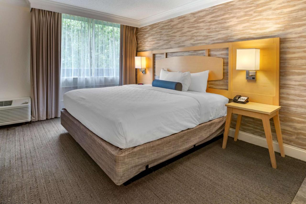 Best Western Plus University Inn Winston-Salem Extérieur photo