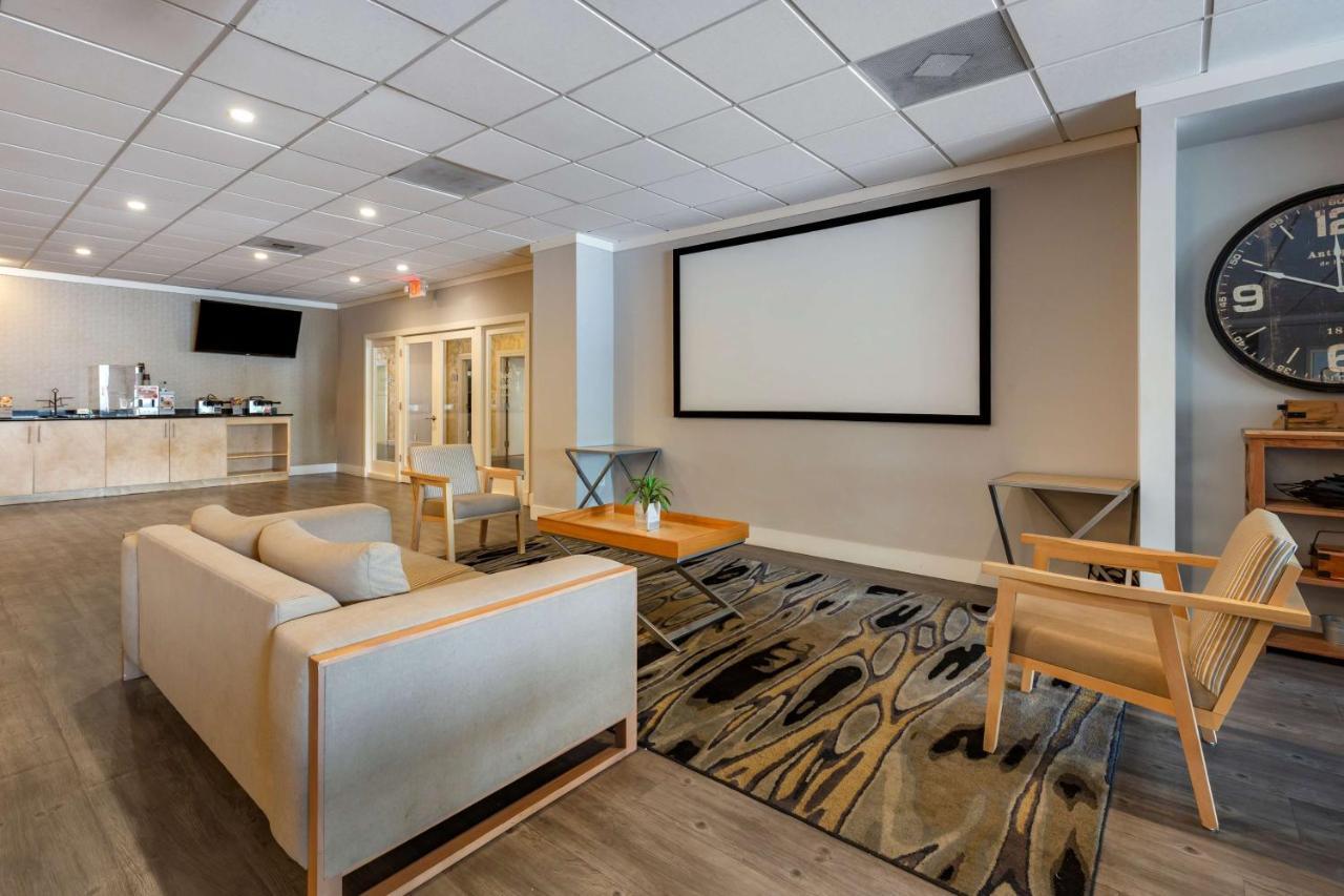 Best Western Plus University Inn Winston-Salem Extérieur photo