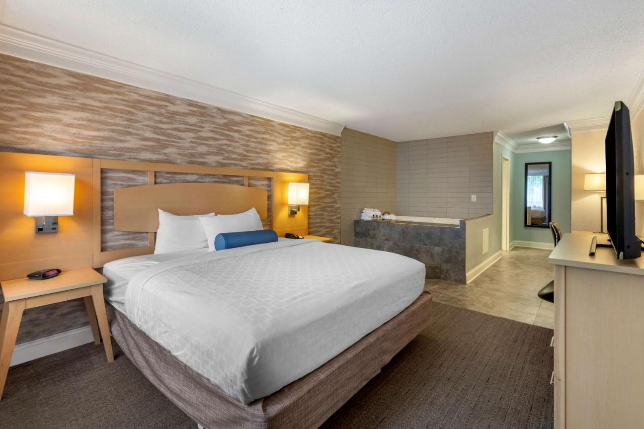 Best Western Plus University Inn Winston-Salem Extérieur photo