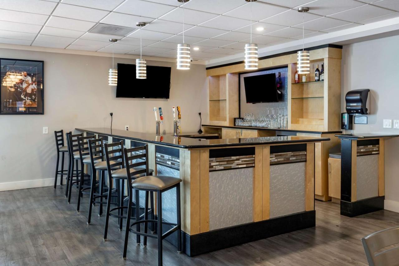 Best Western Plus University Inn Winston-Salem Extérieur photo