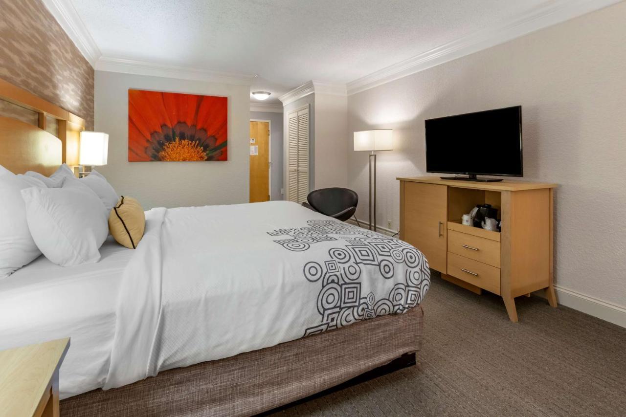 Best Western Plus University Inn Winston-Salem Extérieur photo