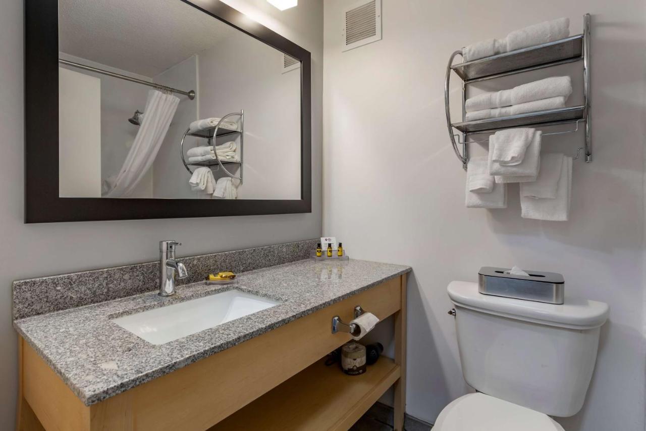 Best Western Plus University Inn Winston-Salem Extérieur photo