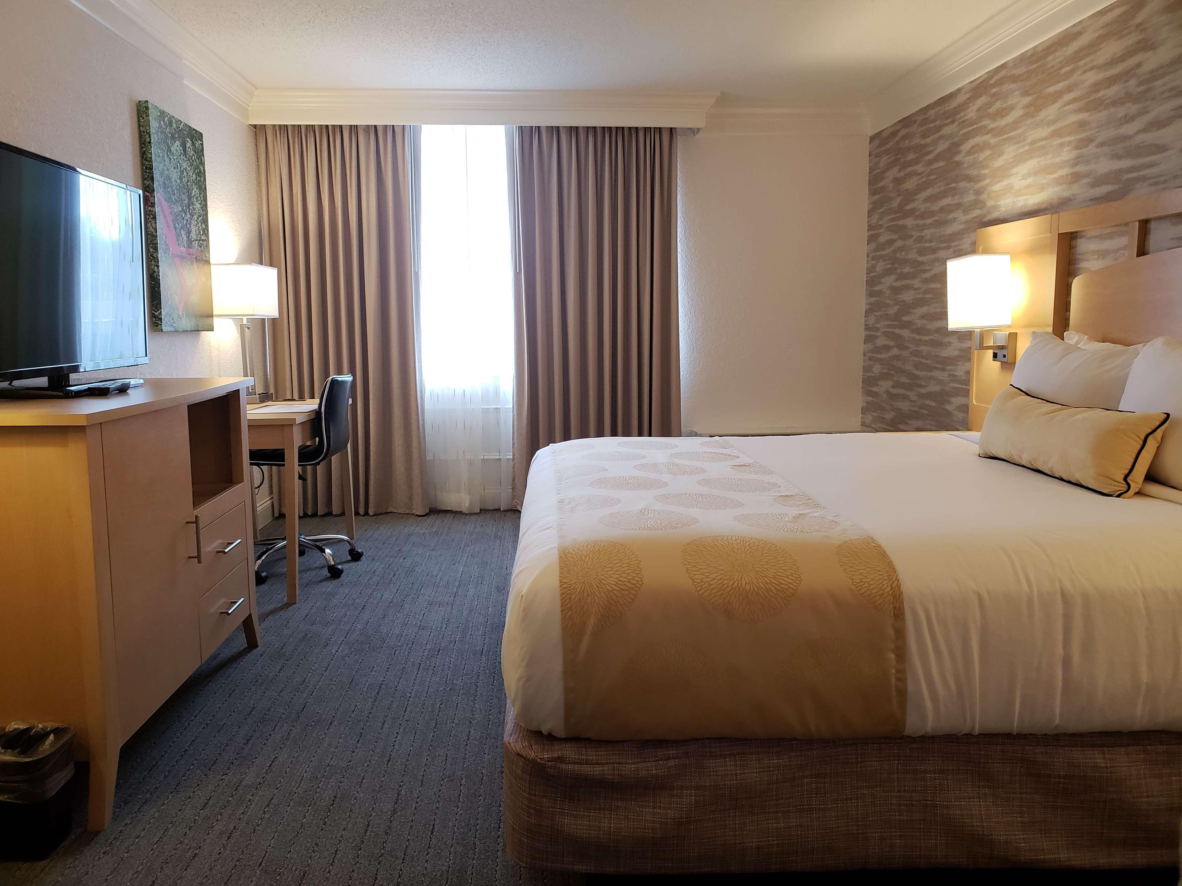 Best Western Plus University Inn Winston-Salem Extérieur photo