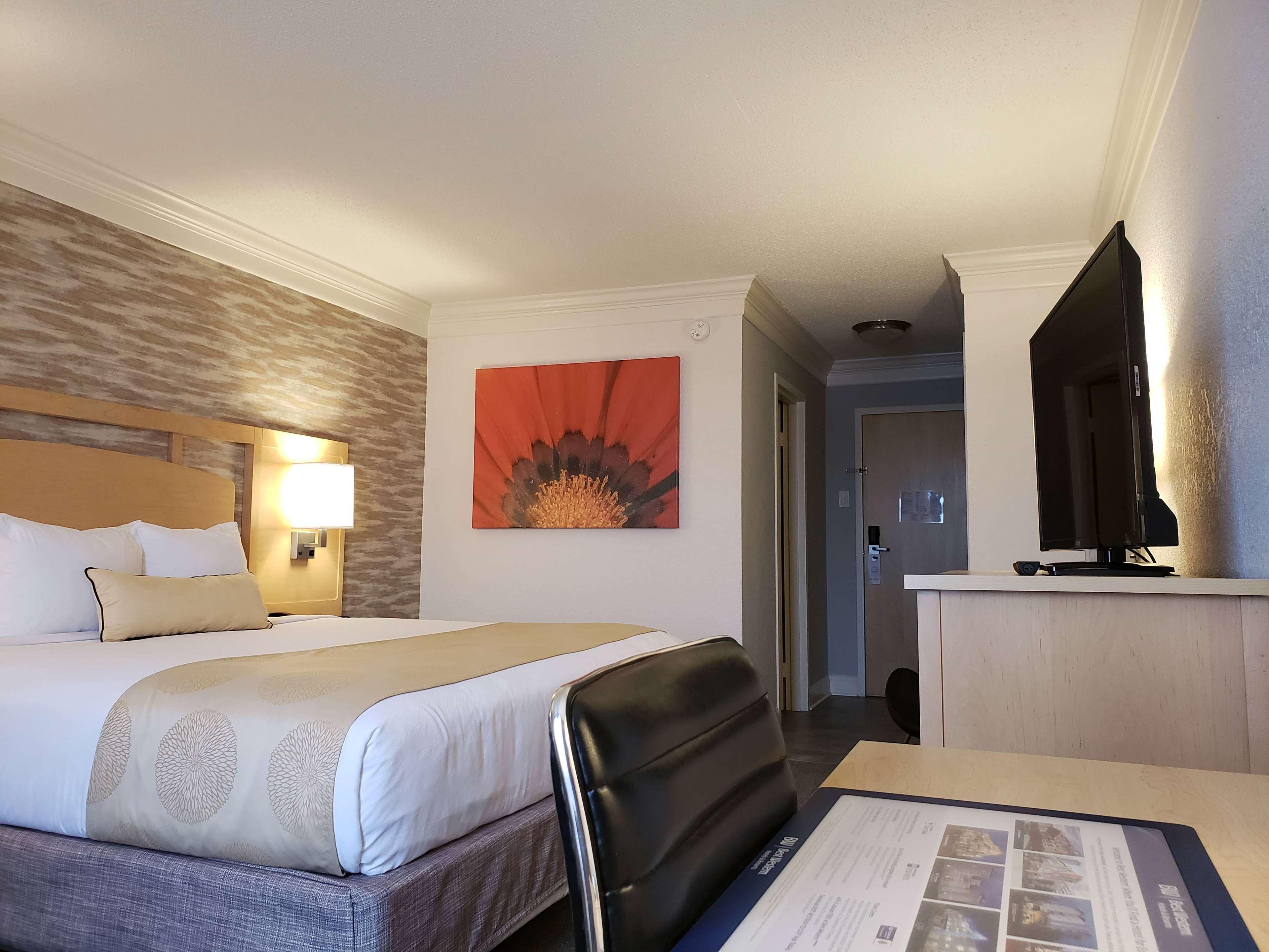 Best Western Plus University Inn Winston-Salem Extérieur photo