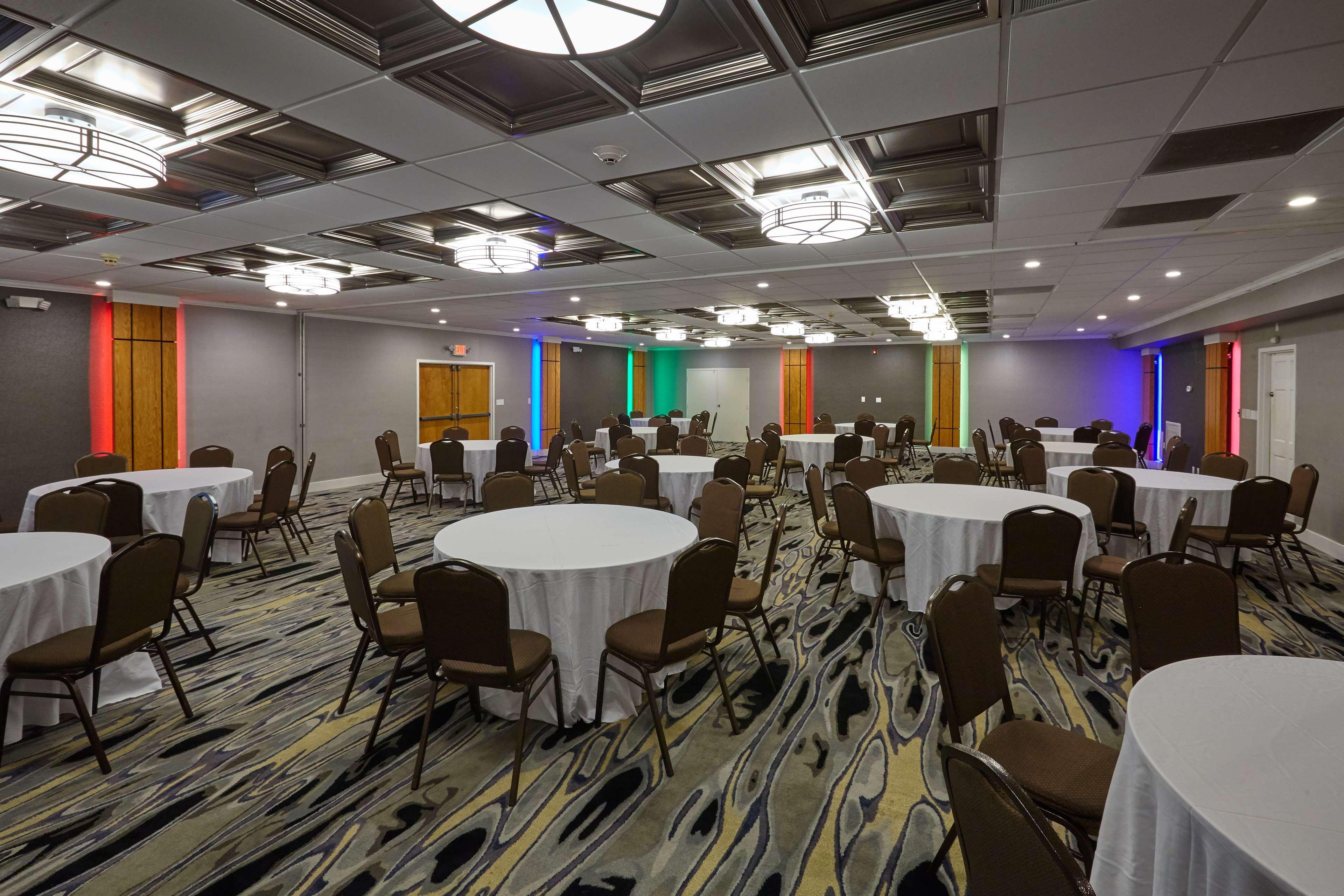 Best Western Plus University Inn Winston-Salem Extérieur photo