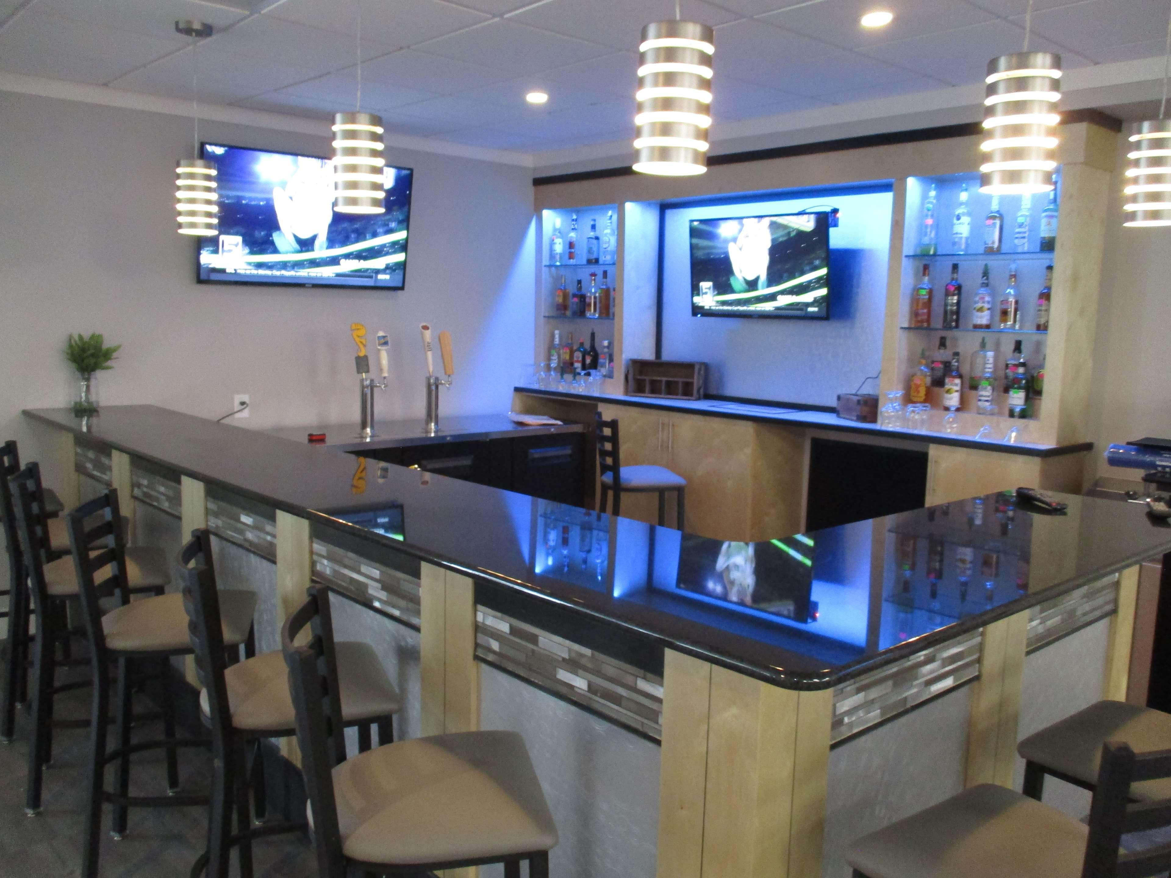 Best Western Plus University Inn Winston-Salem Extérieur photo