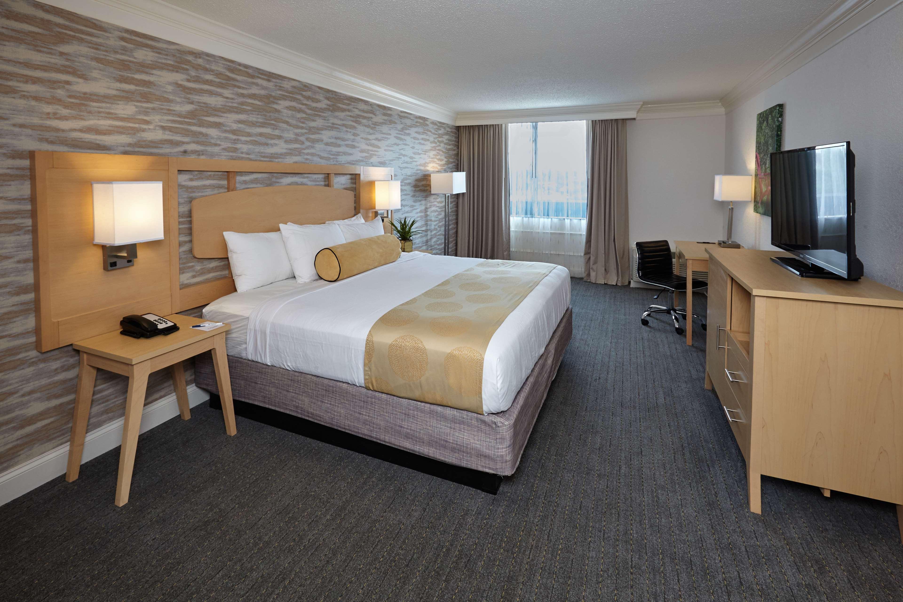 Best Western Plus University Inn Winston-Salem Extérieur photo
