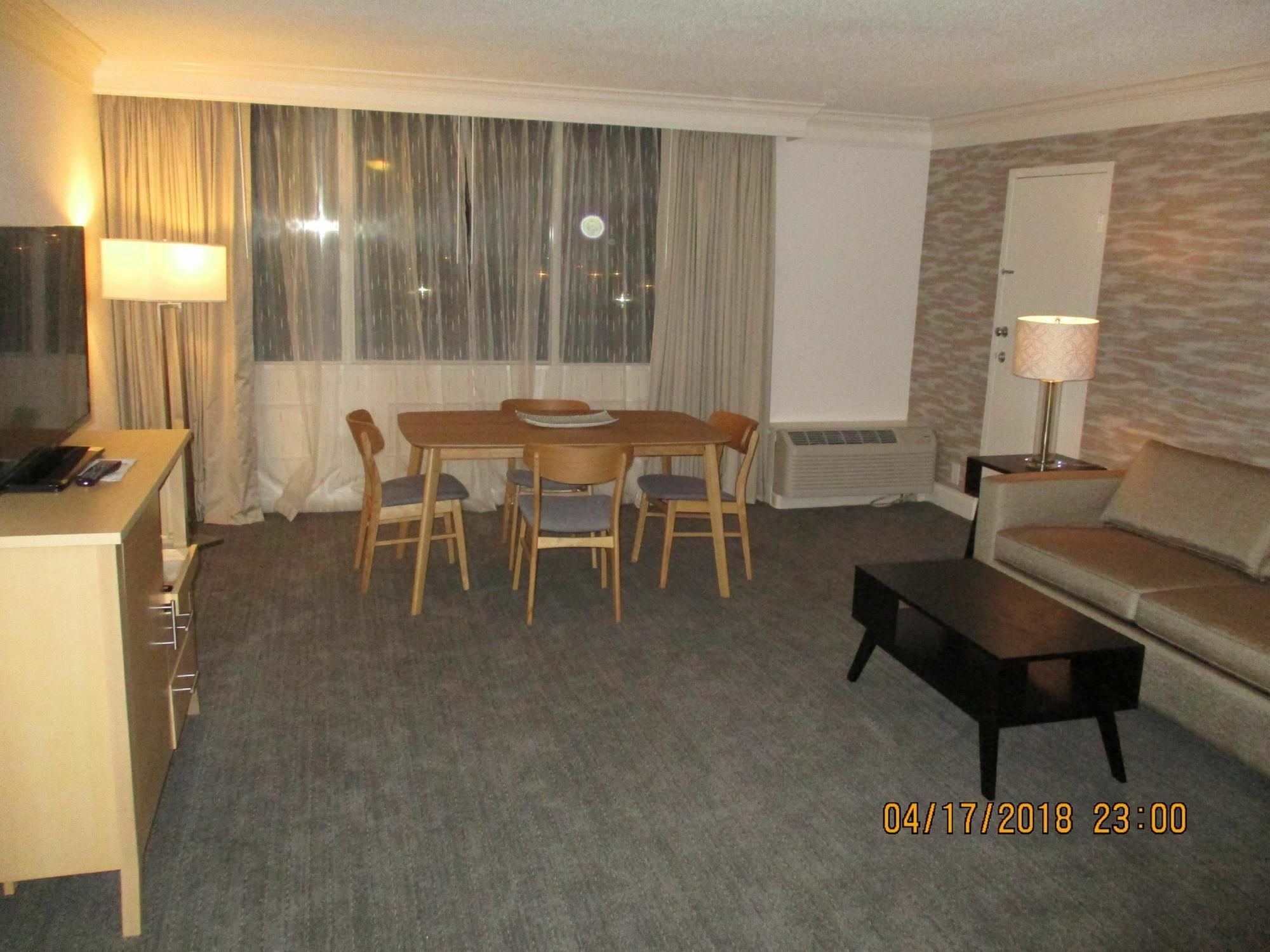 Best Western Plus University Inn Winston-Salem Extérieur photo